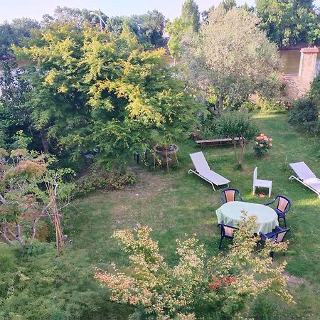 Les Balcons Sur La Loire Bed & Breakfast Chalonnes-sur-Loire Exterior foto