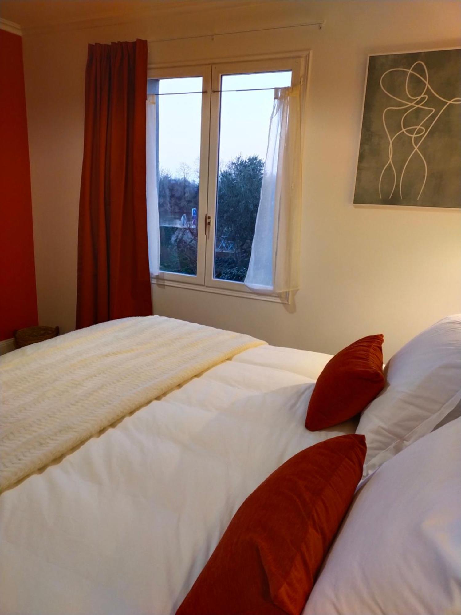 Les Balcons Sur La Loire Bed & Breakfast Chalonnes-sur-Loire Cameră foto