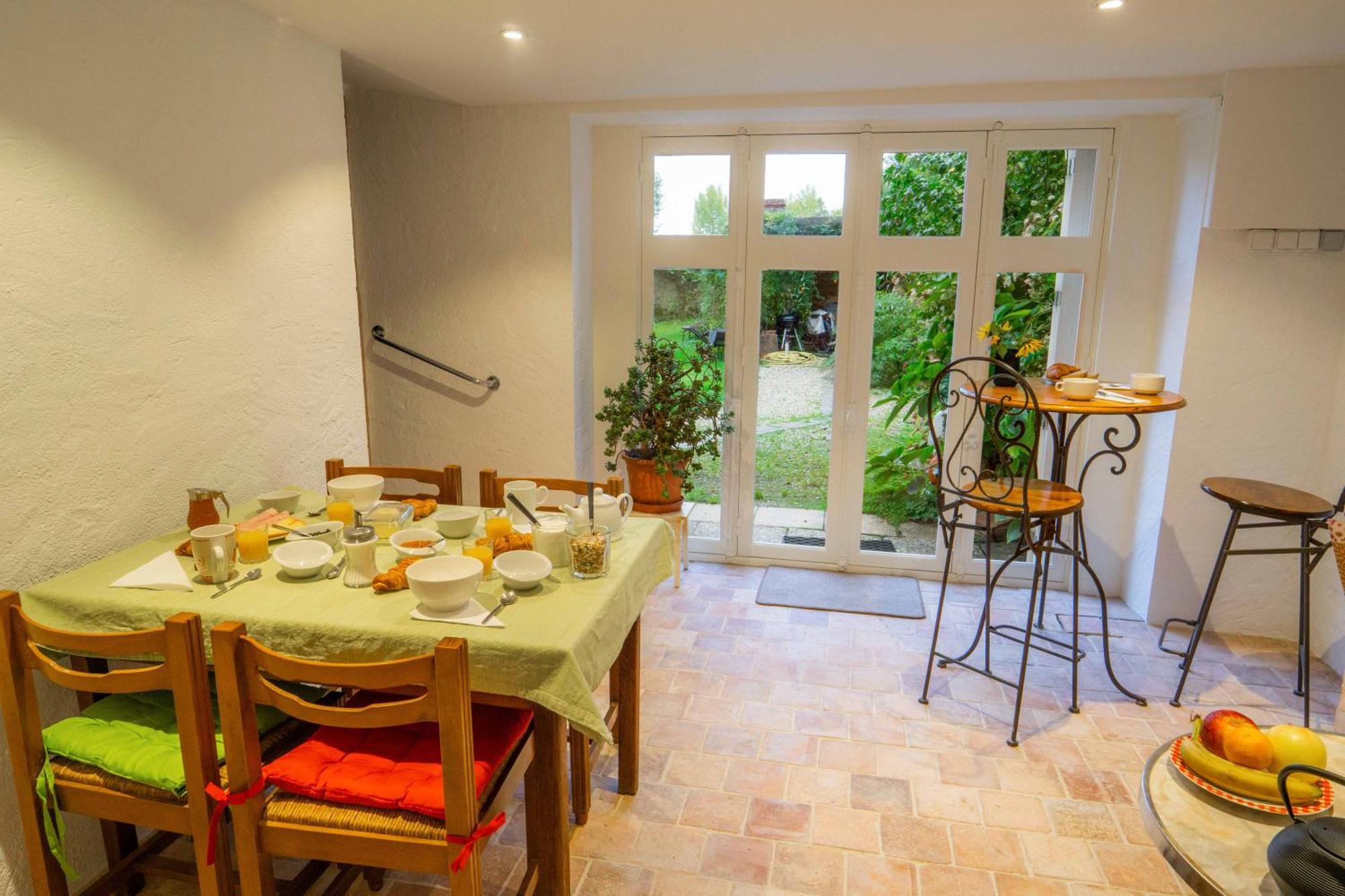 Les Balcons Sur La Loire Bed & Breakfast Chalonnes-sur-Loire Exterior foto
